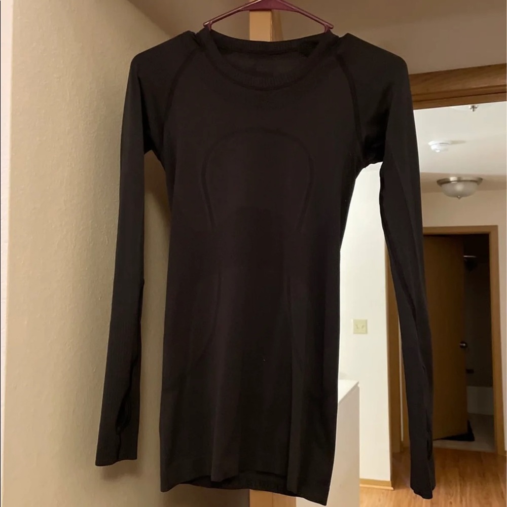Lululemon swiftly tech long sleeve